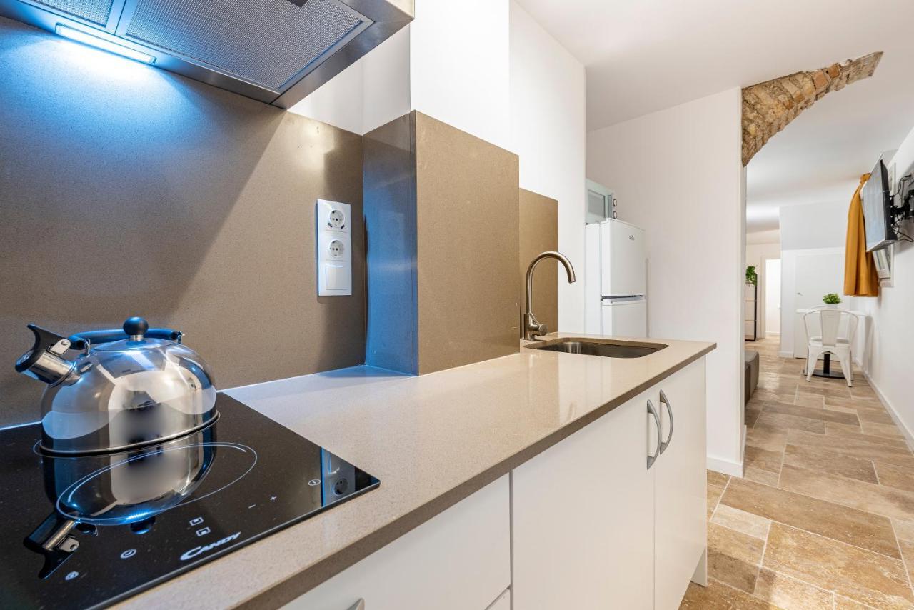 Bajo Interior Sin Ventana En Barri Port Maritim Apartment Tarragona Exterior photo