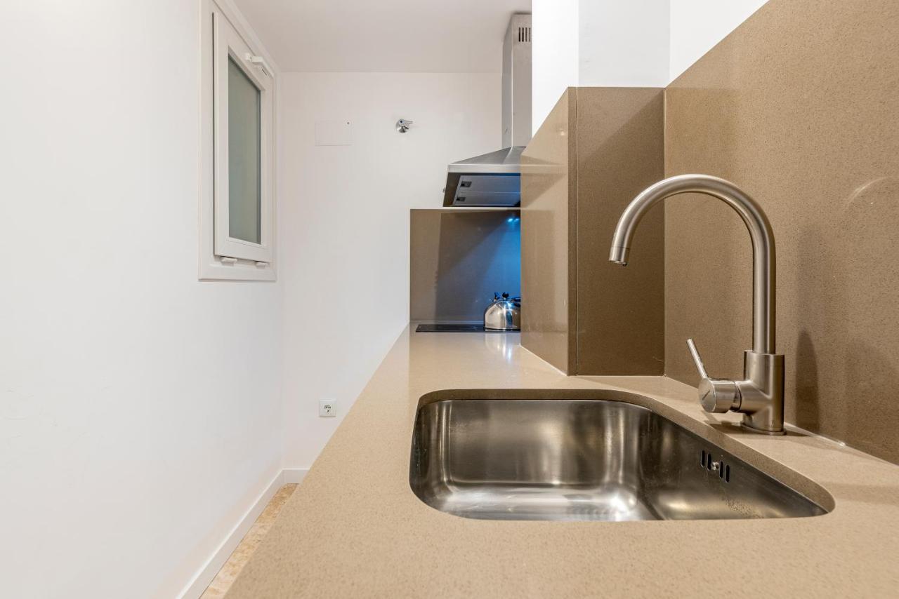 Bajo Interior Sin Ventana En Barri Port Maritim Apartment Tarragona Exterior photo